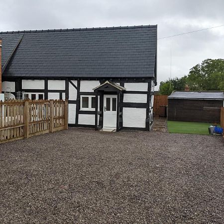 Characterful 2 Bed Cottage, Quiet Village Setting Ashleworth Bagian luar foto