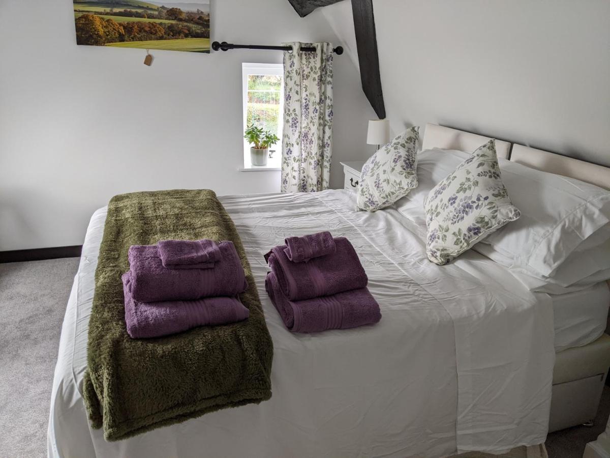 Characterful 2 Bed Cottage, Quiet Village Setting Ashleworth Bagian luar foto