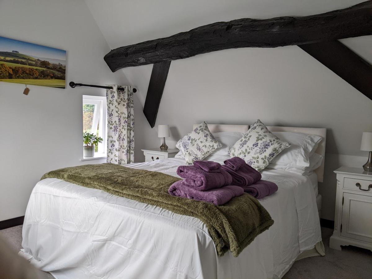 Characterful 2 Bed Cottage, Quiet Village Setting Ashleworth Bagian luar foto